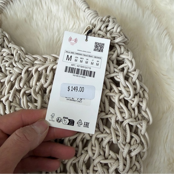 Zara Topstitched Woven Handbag new with tags - Picture 4 of 6